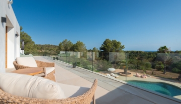 Resa Estates finca Can Floral Ibiza sale koop terrace upper.jpg